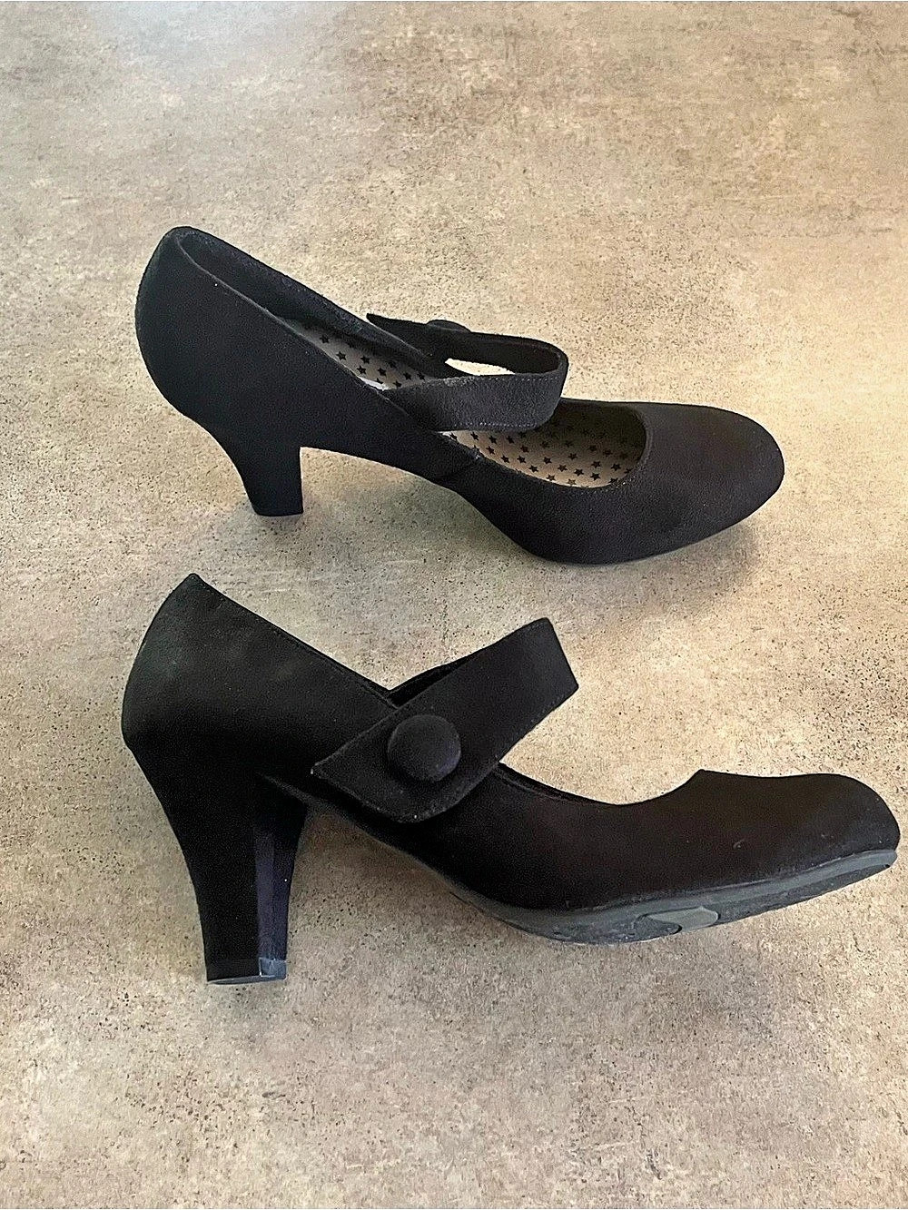 American Eagle Black Mary Jane Heels - Size 7 - Worn Once - Faux Suede